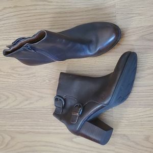 Born Ondine Leather Bootie in Cognac Burnished Size 7